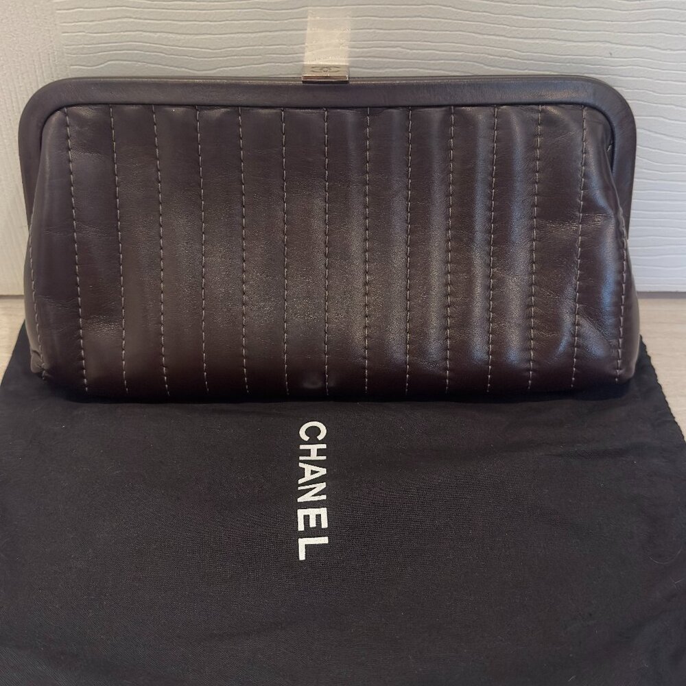 Chanel Brown Leather Vintage Y2K Clutch (Rare)